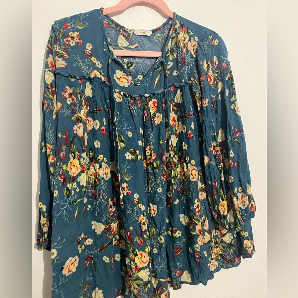 Cute floral top